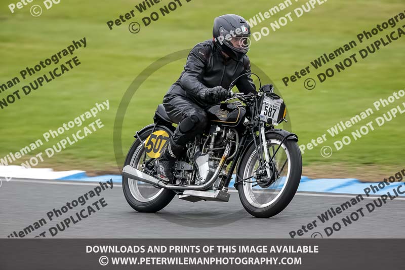 Vintage motorcycle club;eventdigitalimages;mallory park;mallory park trackday photographs;no limits trackdays;peter wileman photography;trackday digital images;trackday photos;vmcc festival 1000 bikes photographs